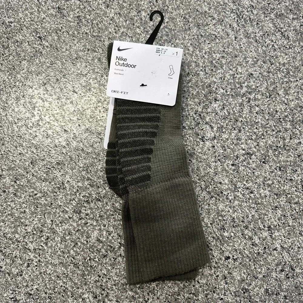 Nike Outdoor Wool Blend Socks Size M Mens 6-8 W 6-10 Hiking Trail Cushioned